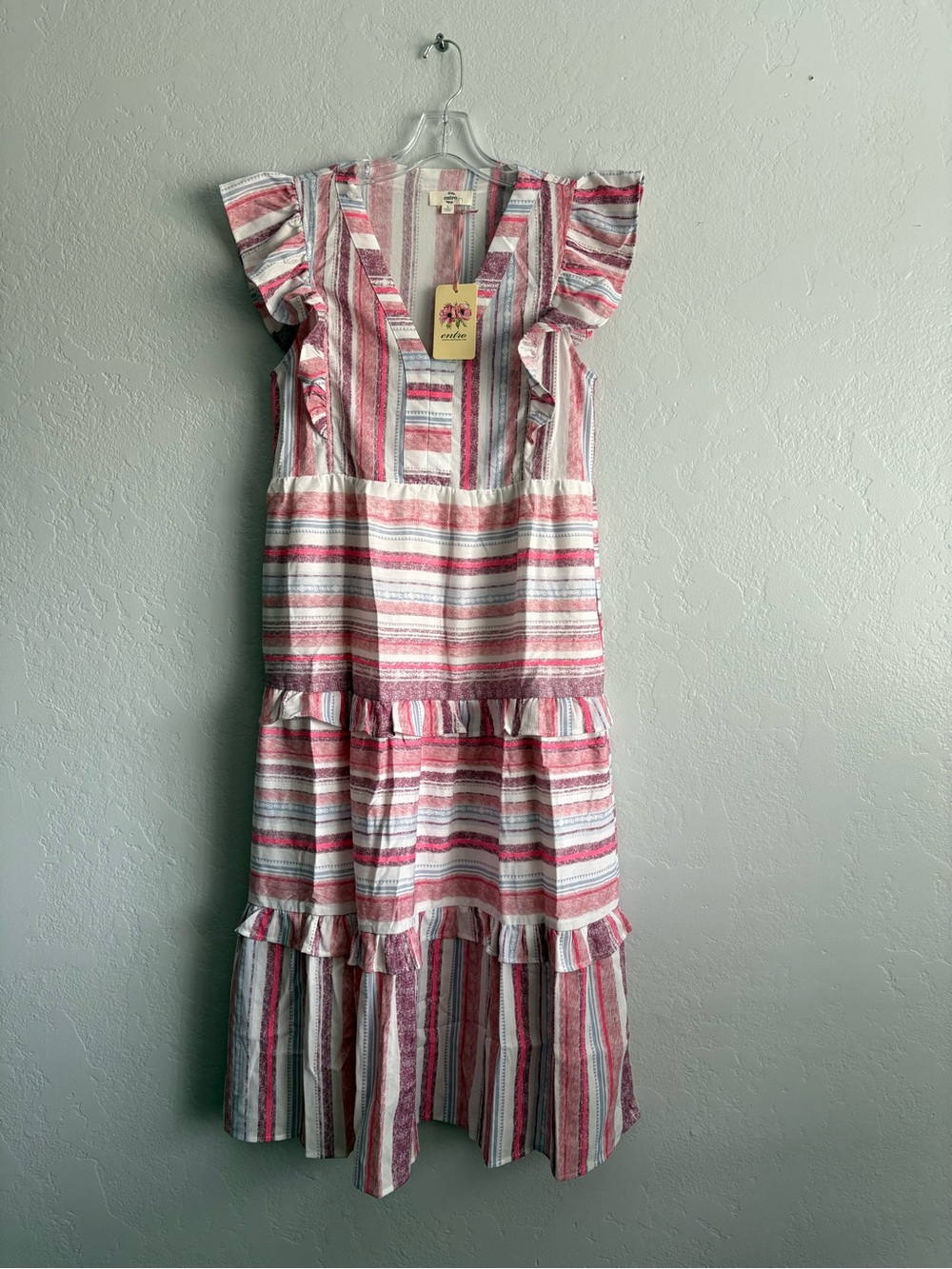 ❤️ NEW entro Pink and White Striped V-Neck Dress